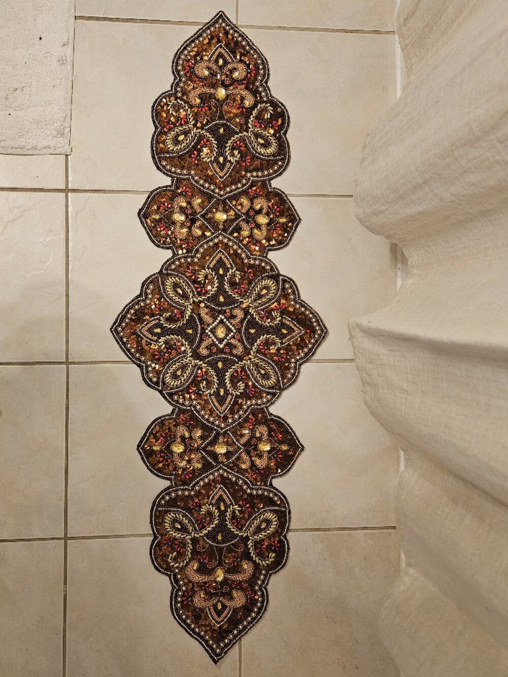 RARE EXQUISITE KIM SEYBERT MARRAKECH BROWN GOLD BEADED TABLE RUNNER CENTERPIECE
